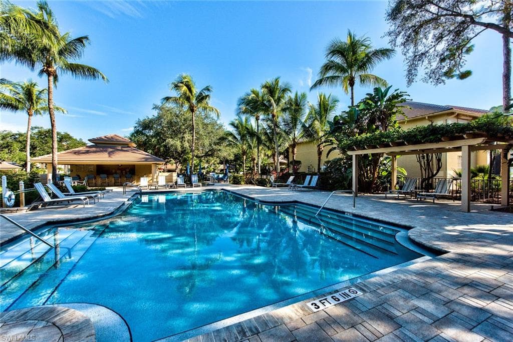 4200 Sawgrass Point DR 101 BONITA SPRINGS, FL 34134