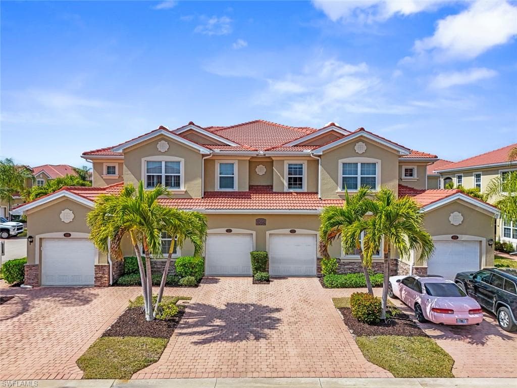 8564 Oakshade CIR 1 FORT MYERS, FL 33919