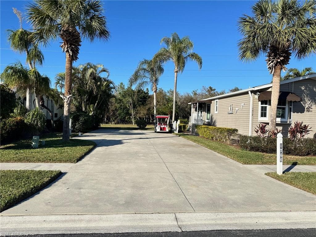 1623 Diamond Lake CIR NAPLES, FL 34114