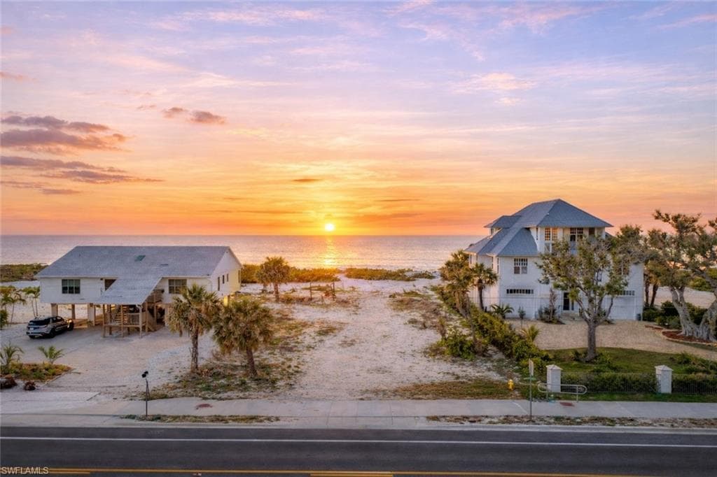 7986 Estero BLVD FORT MYERS BEACH, FL 33931