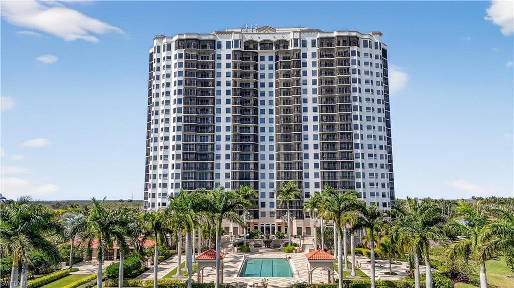 1060 Borghese LN 1005 NAPLES, FL 34114