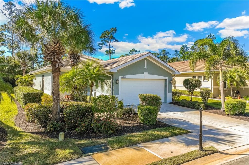 10614 Camarelle CIR N FORT MYERS, FL 33913