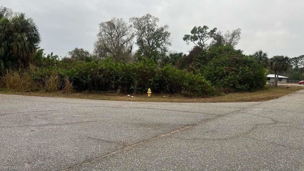 13901 NASSAU DR FORT MYERS, FL 33905