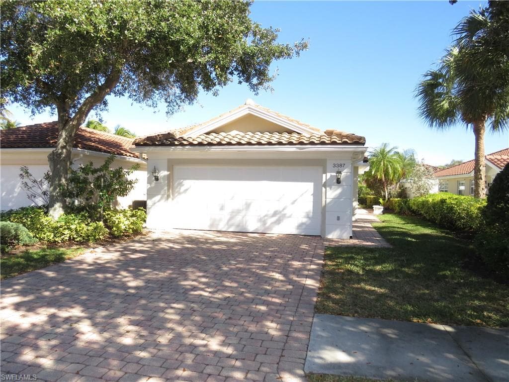 3387 Cayman LN NAPLES, FL 34119
