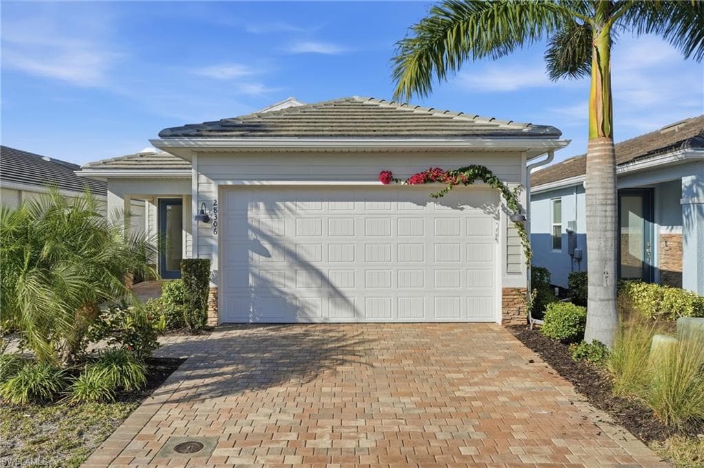 28306 Captiva Shell LOOP BONITA SPRINGS, FL 34135