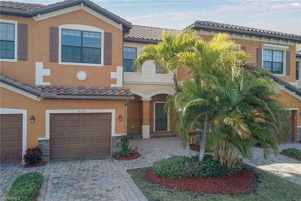8103 Summerfield ST FORT MYERS, FL 33919