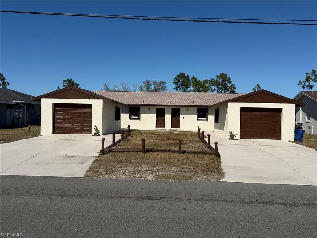 7643/7647 Winged Foot DR FORT MYERS, FL 33967