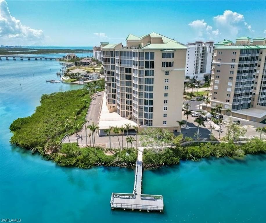 4137 Bay Beach LN 556 FORT MYERS BEACH, FL 33931