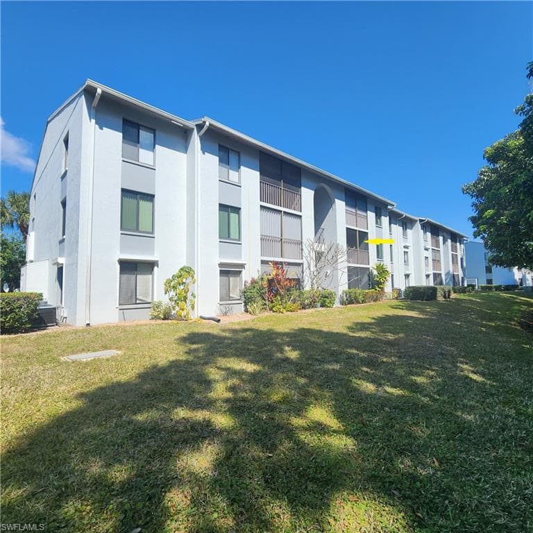 9570 Green Cypress LN 15-G2 FORT MYERS, FL 33905