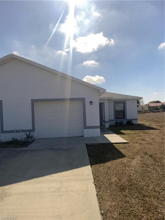 928 SW 39th TER CAPE CORAL, FL 33914