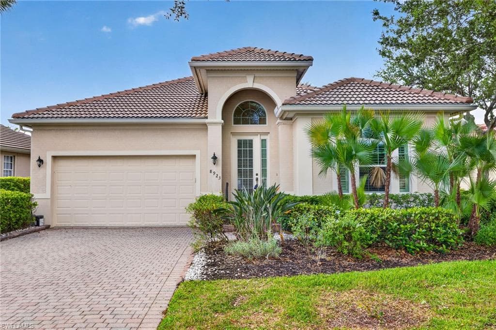 8923 Dartmoor WAY FORT MYERS, FL 33908