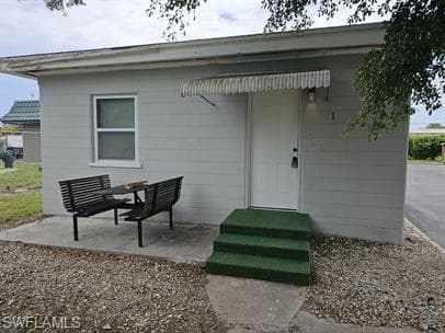 2996 Francis AVE NAPLES, FL 34112