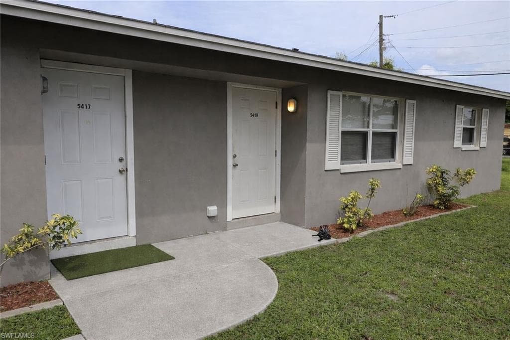 5417 / 5419 4th AVE FORT MYERS, FL 33907