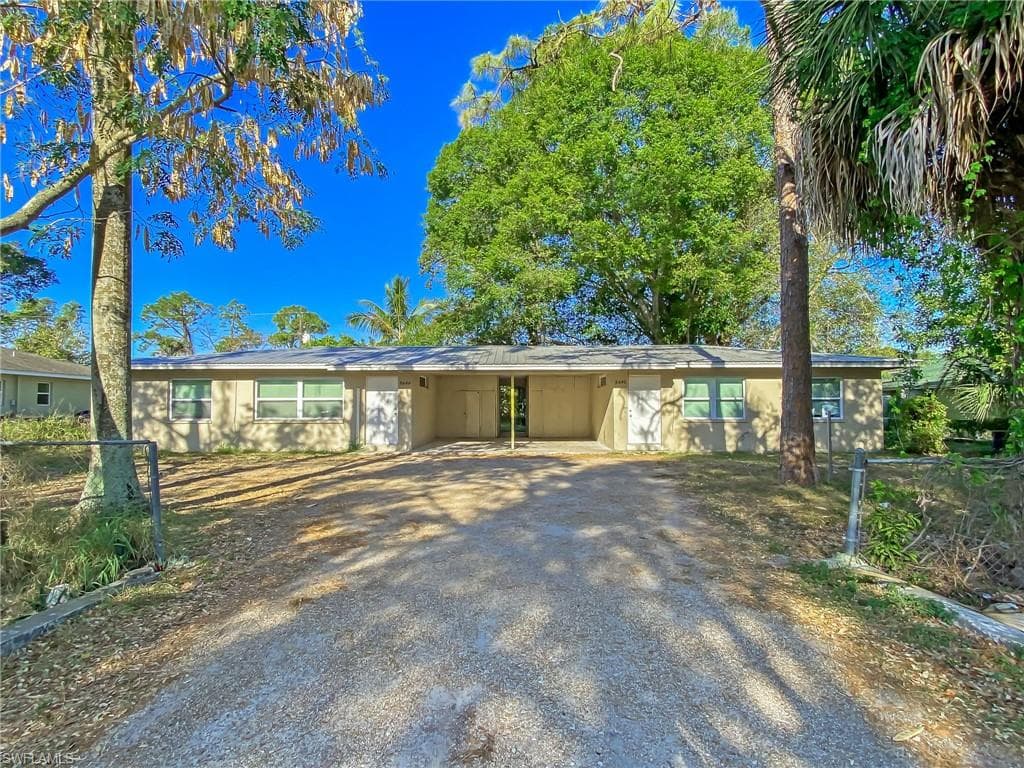 5440 / 5444 11th AVE FORT MYERS, FL 33907