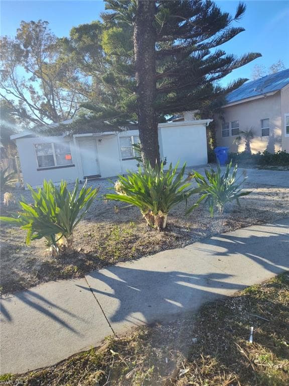 2828 Central AVE FORT MYERS, FL 33901