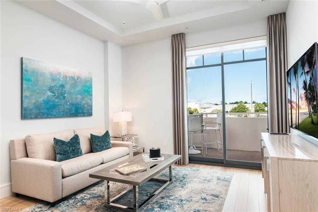 101 8th ST S 206 NAPLES, FL 34102