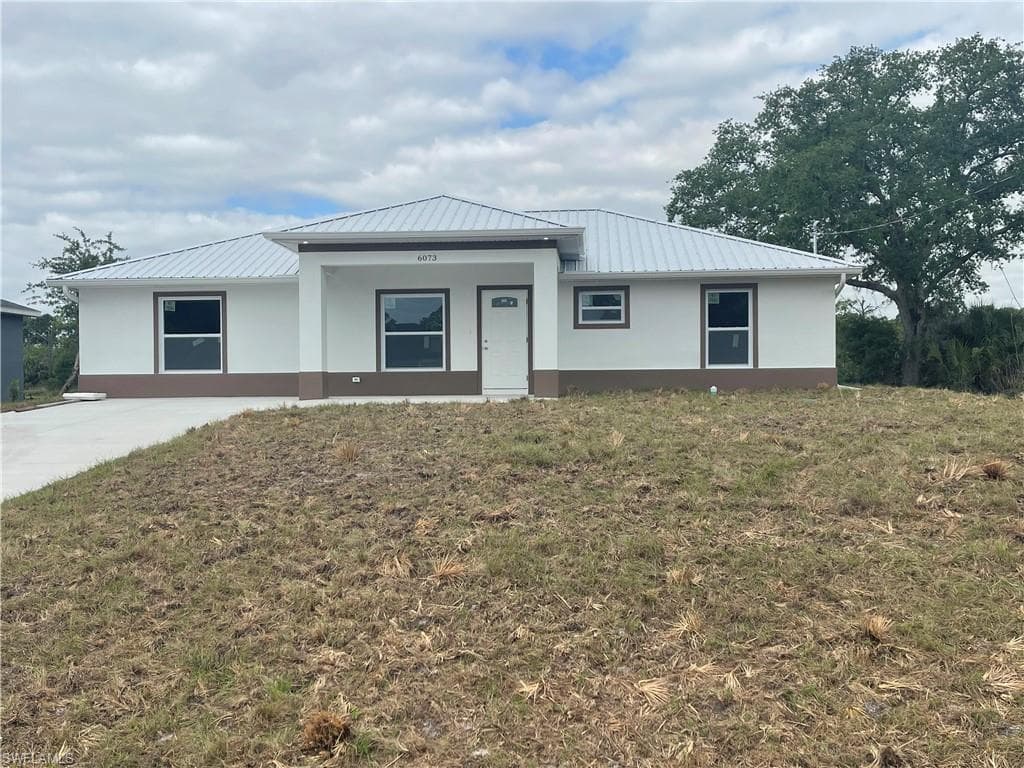 6073 Kumquat CIR LABELLE, FL 33935