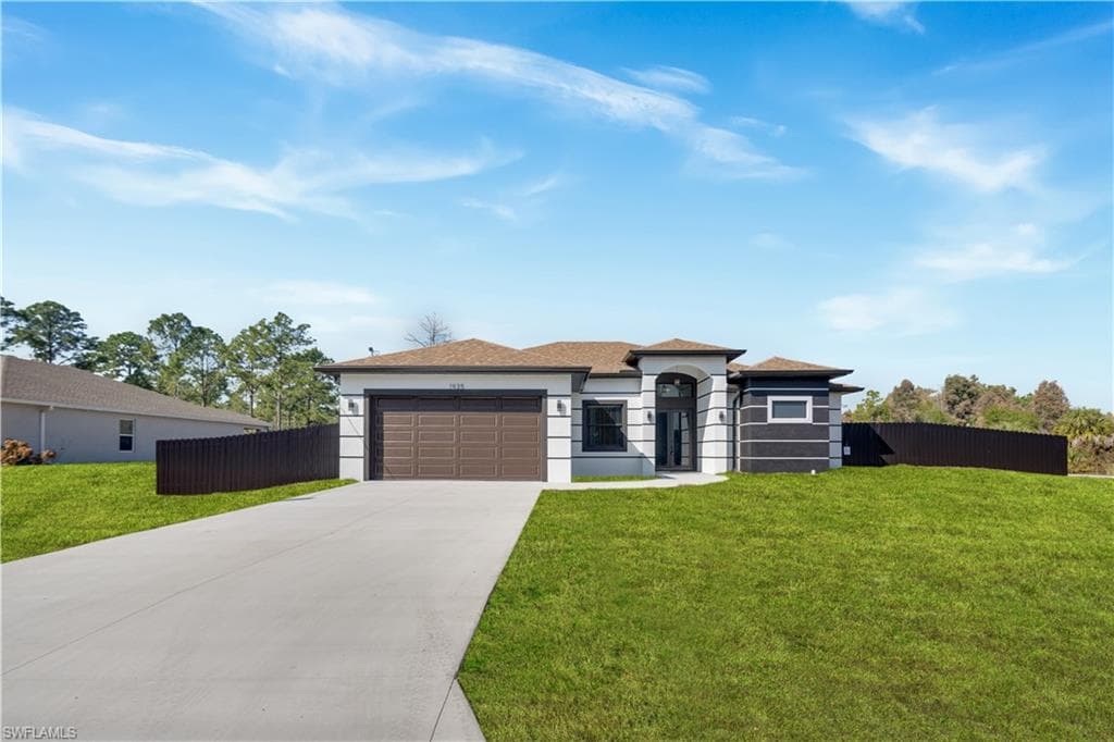 1935 Holyoke AVE LEHIGH ACRES, FL 33972