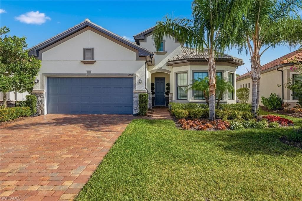 2730 Aviamar CIR NAPLES, FL 34114