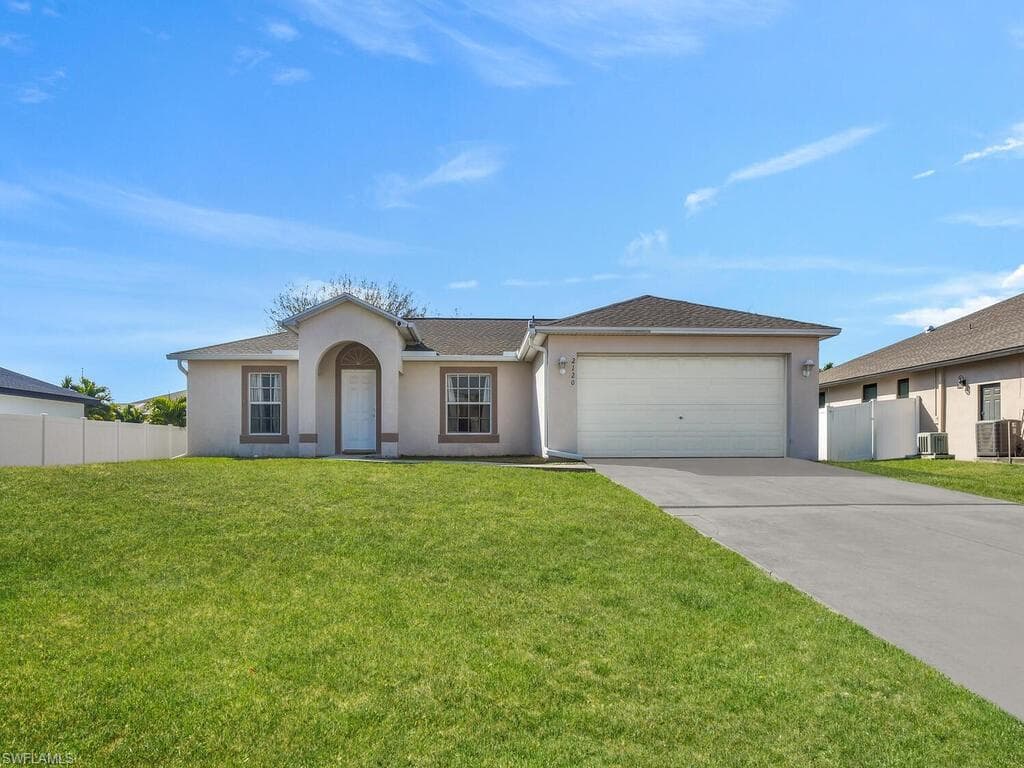 2120 SW 28th TER CAPE CORAL, FL 33914
