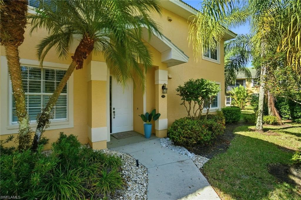 8310 Big Acorn CIR 1002 NAPLES, FL 34119