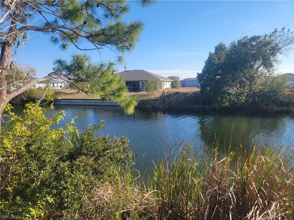 1126 NW 18th TER CAPE CORAL, FL 33993