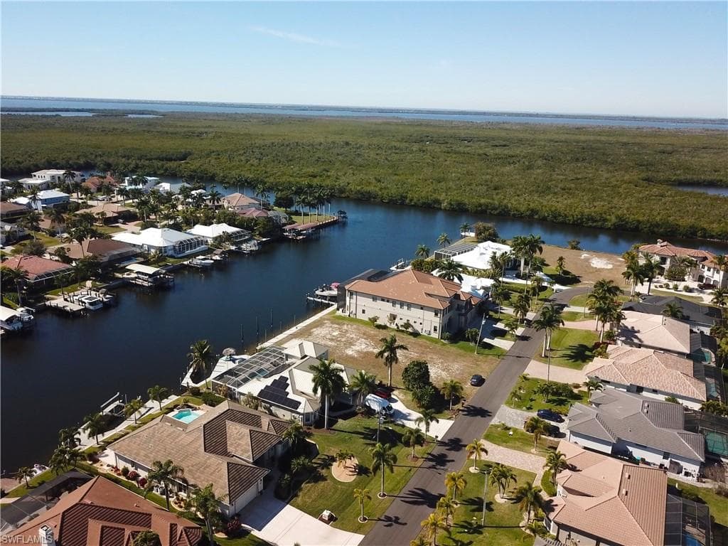 2838 SW 49th TER CAPE CORAL, FL 33914