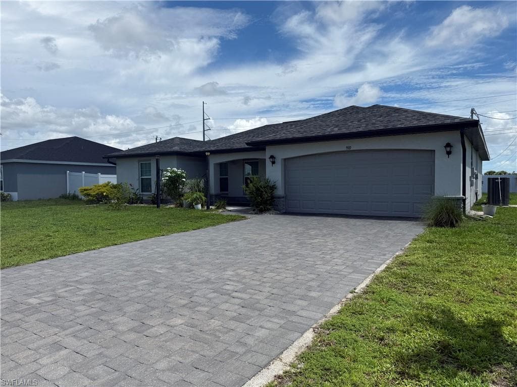 910 NW 8th TER CAPE CORAL, FL 33993
