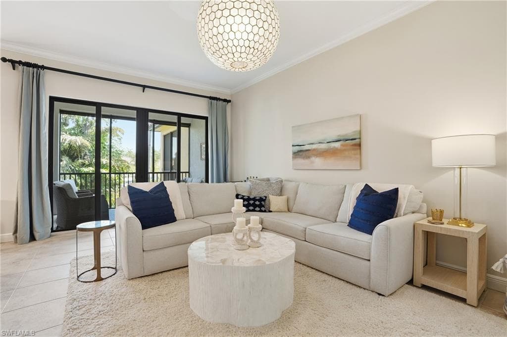 975 Sandpiper ST A202 NAPLES, FL 34102