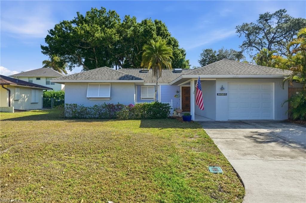 2500 10th ST N NAPLES, FL 34103