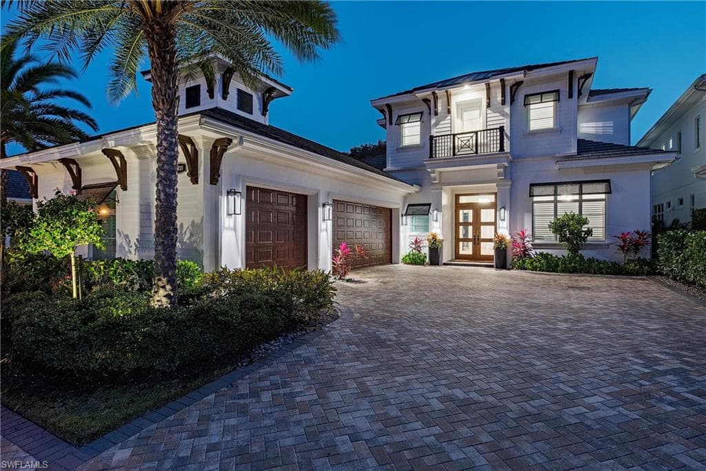6830 Mangrove AVE NAPLES, FL 34109