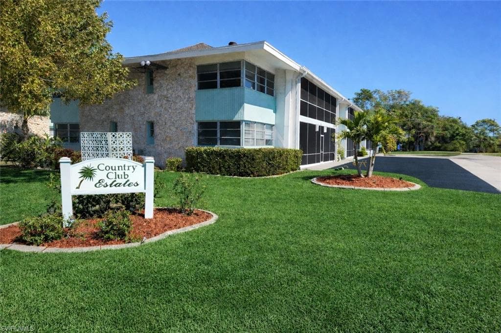 403 SE 43rd TER 9 CAPE CORAL, FL 33904