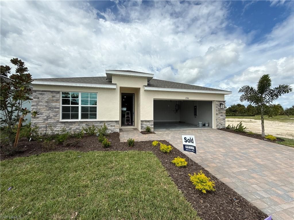17746 Shade Tree LOOP PUNTA GORDA, FL 33982