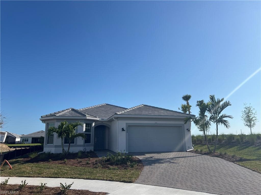 12400 Basalt LN ALVA, FL 33920