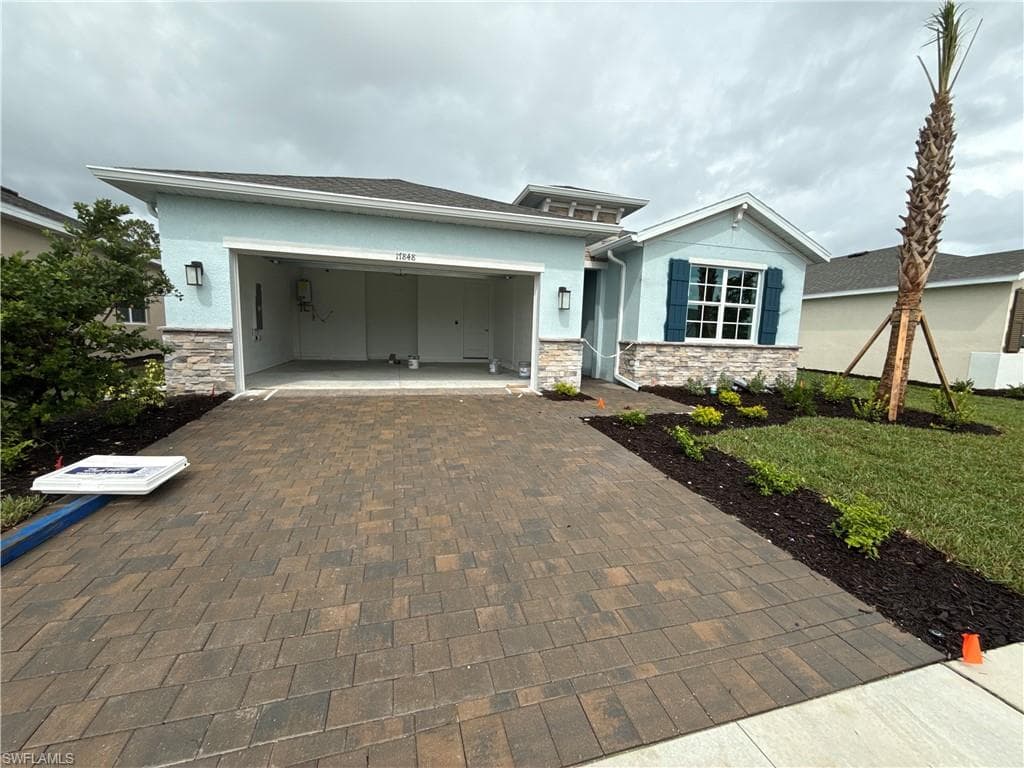 17848 Shade Tree LOOP PUNTA GORDA, FL 33982