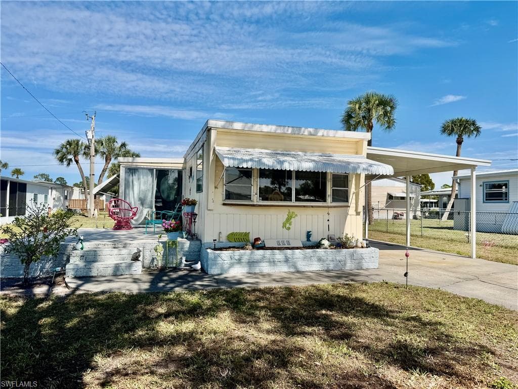 113 Chisholm TRL NORTH FORT MYERS, FL 33917