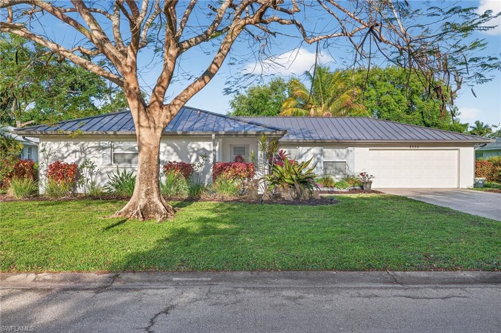 5336 Chippendale CIR W FORT MYERS, FL 33919