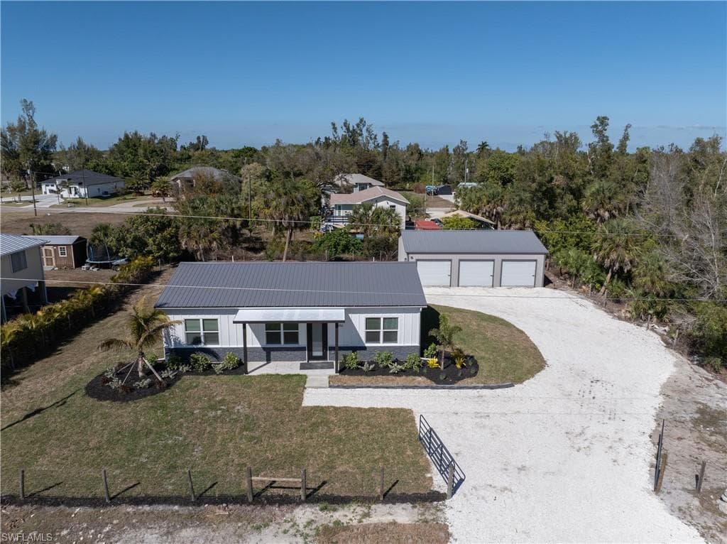 7456 Max DR BOKEELIA, FL 33922