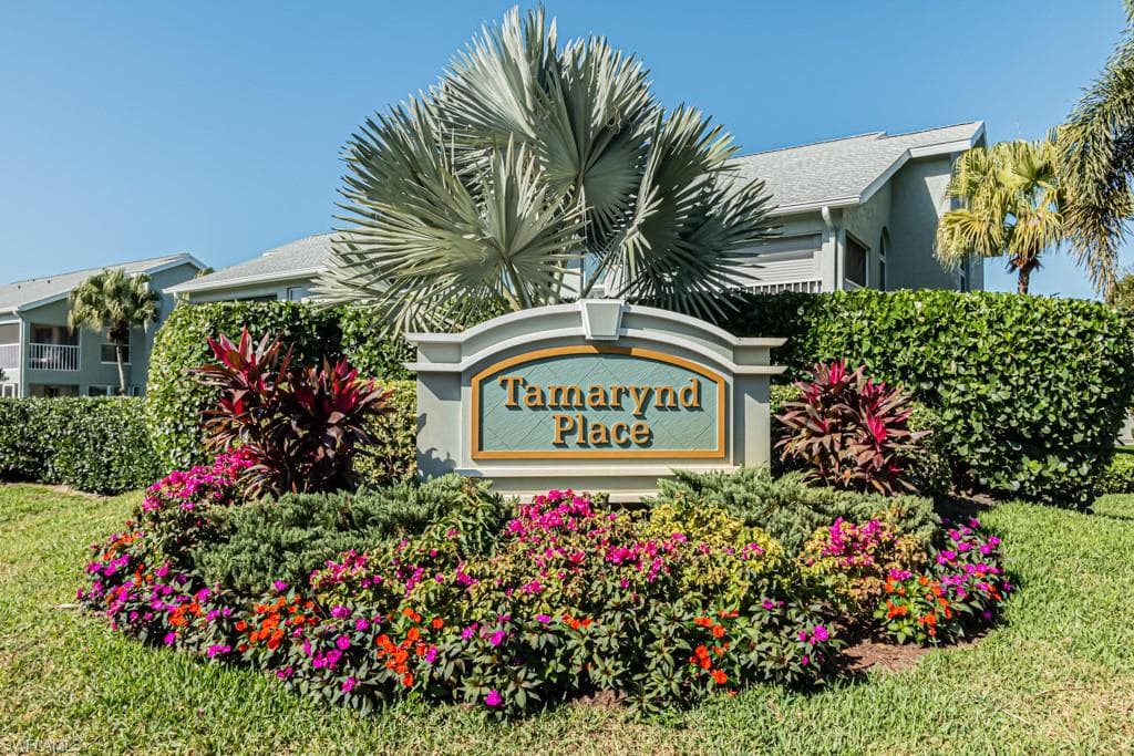 2143 Tama CIR 201 NAPLES, FL 34112