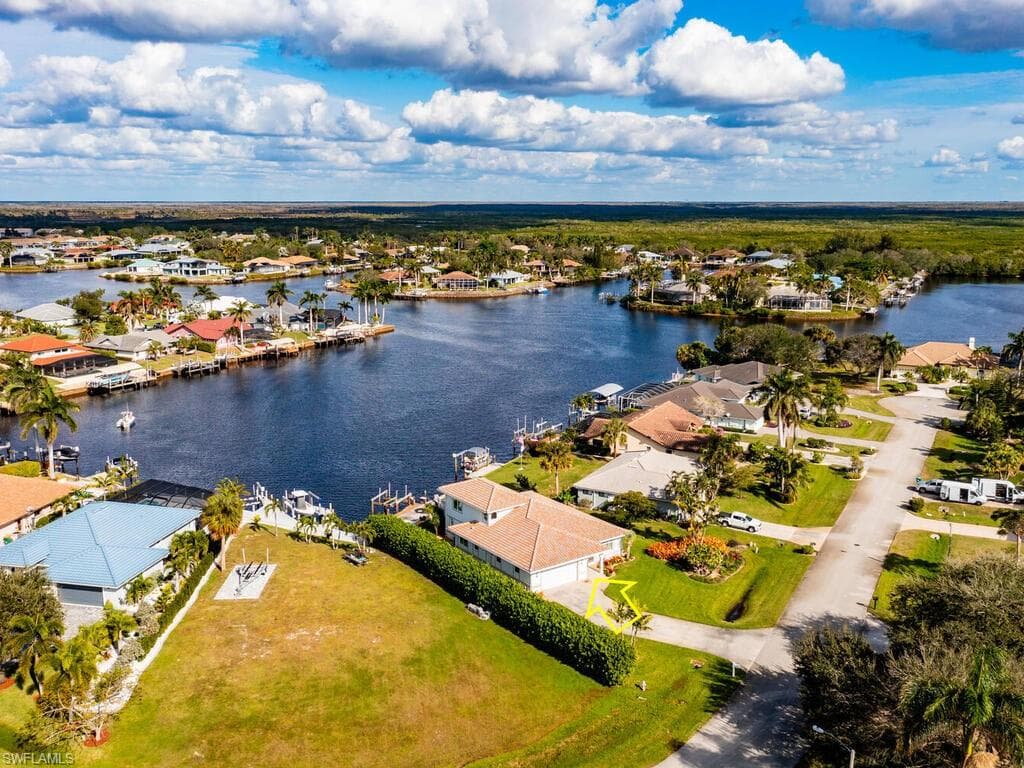 111 Newport Cay NAPLES, FL 34114