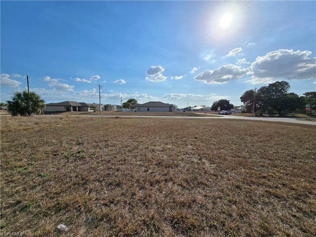 218 NW 28th ST CAPE CORAL, FL 33993