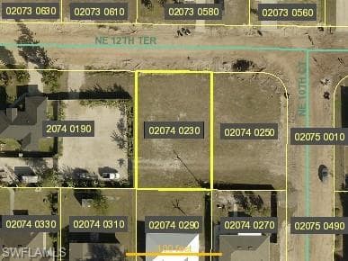 1018 NE 12th TER CAPE CORAL, FL 33909