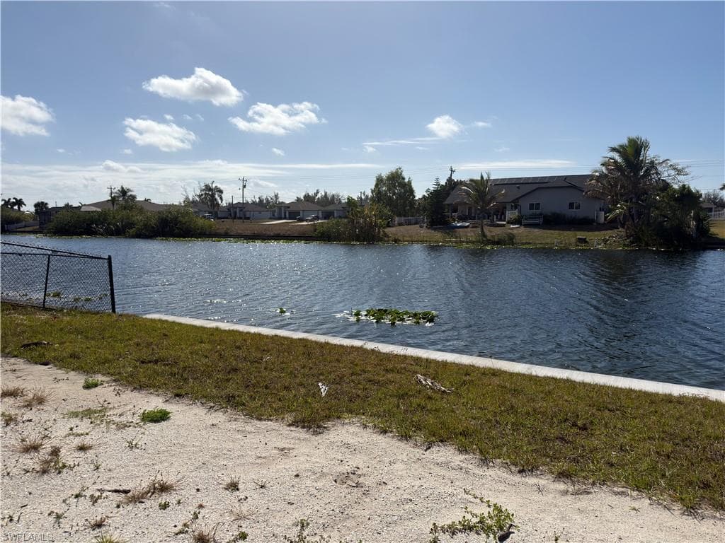 2718 NW 14th TER CAPE CORAL, FL 33993