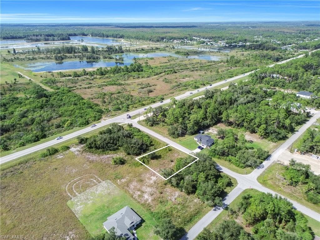 2406 E 18th ST LEHIGH ACRES, FL 33972