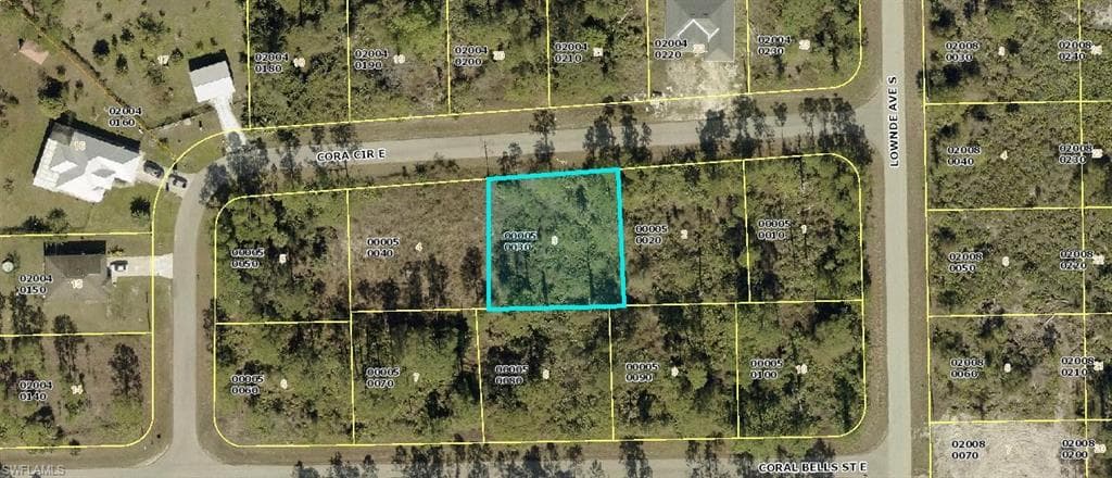 1128 Cora CIR LEHIGH ACRES, FL 33974