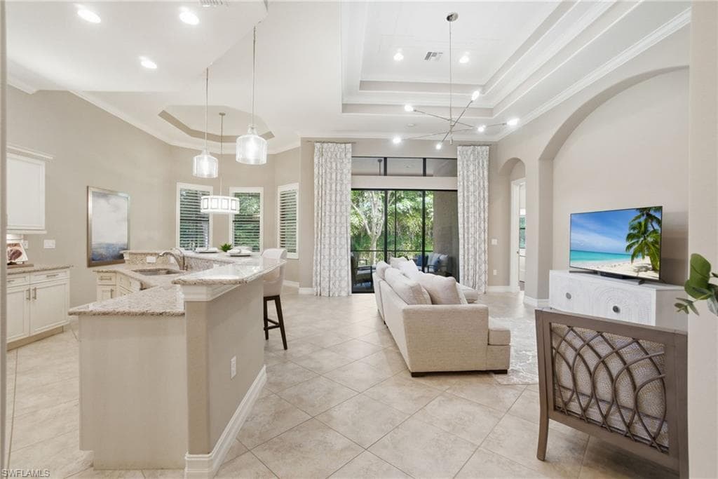 7291 Acorn WAY NAPLES, FL 34119