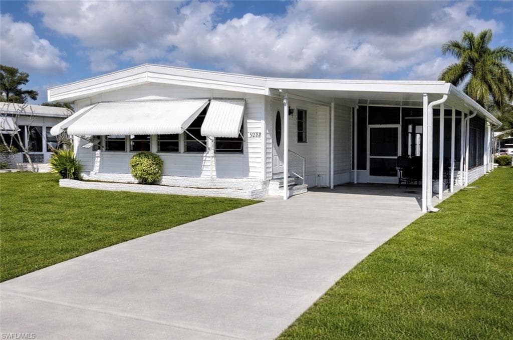 9288 Baron RD BONITA SPRINGS, FL 34135