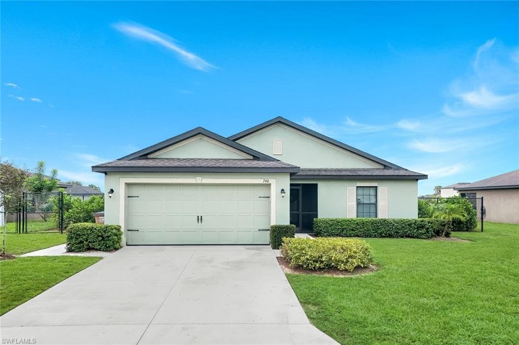 740 Evening Shade LN LEHIGH ACRES, FL 33974