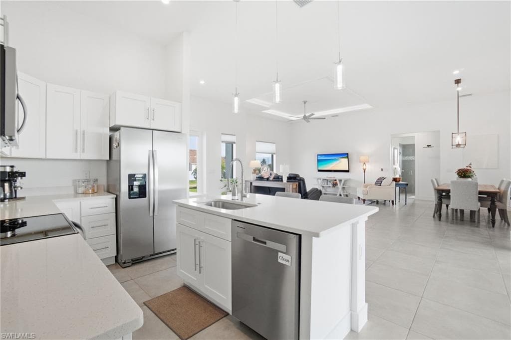 2522 1st TER CAPE CORAL, FL 33993