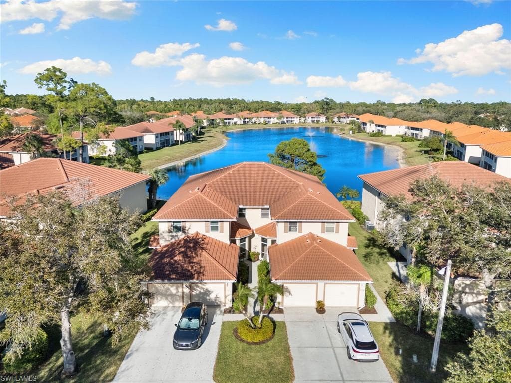 500 Robin Hood CIR 201 NAPLES, FL 34104